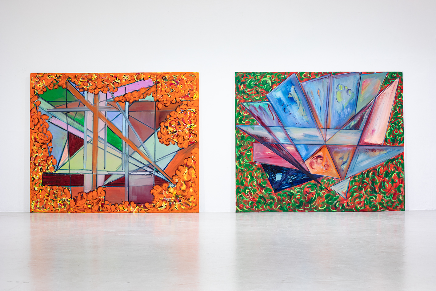 Ulrike Münchhoff, oilpaintings series, 2021–2022 Harmony of the female spirit, Installationview, with 2-3 parts, dimensions variable, in front: 1,90 x 2,10 m, oil on canvas,